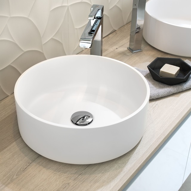 Hohes, rundes Aufsatzbecken fürs Bad