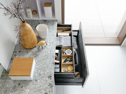 Badmöbel mit Innenschubkästen