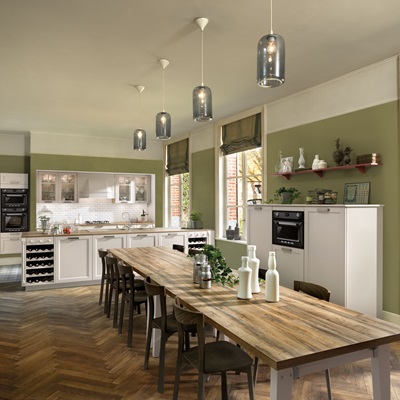 Cuisine style anglais blanche verte et bois