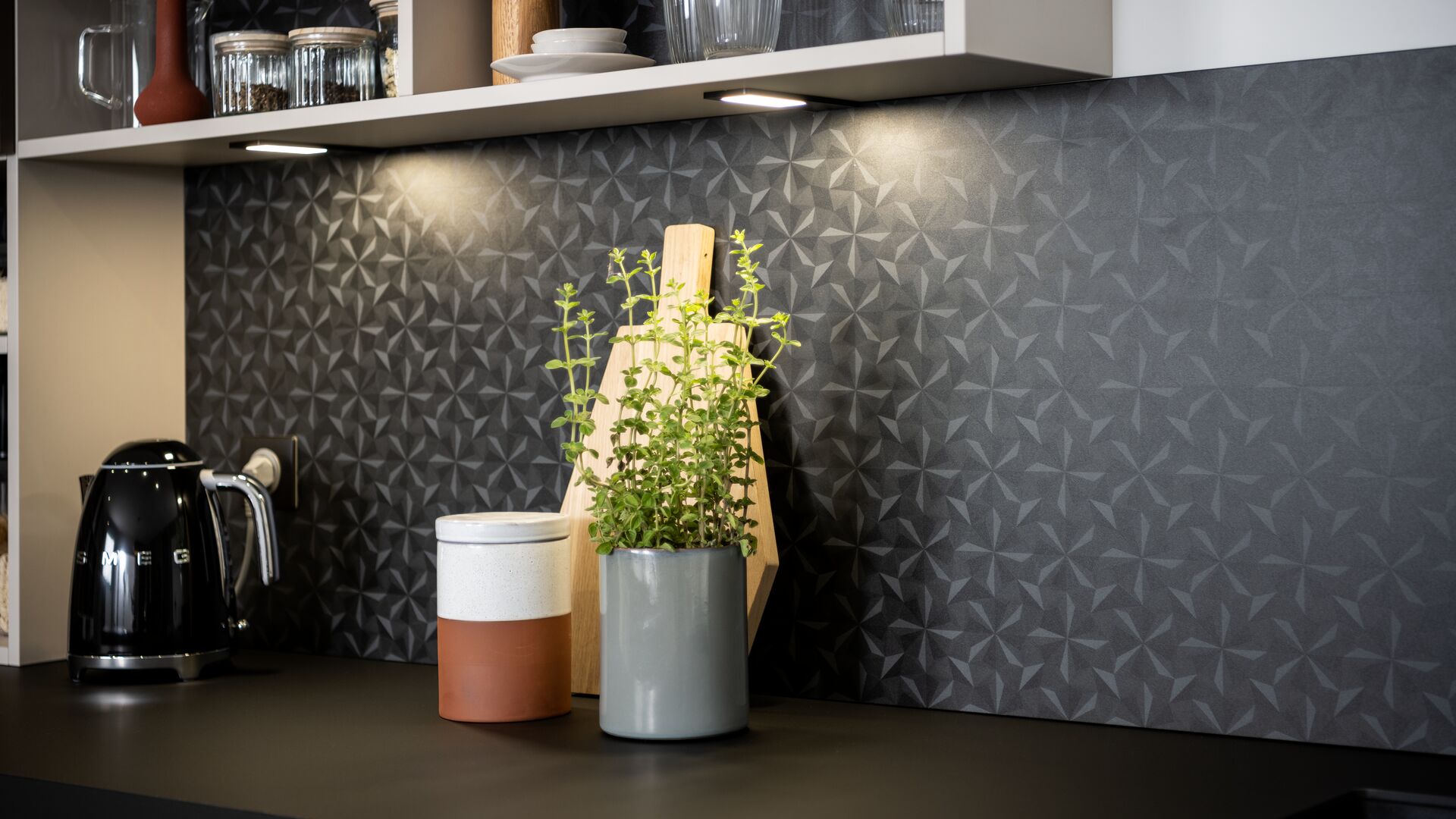 Crédence cuisine en stratifié aspect bois